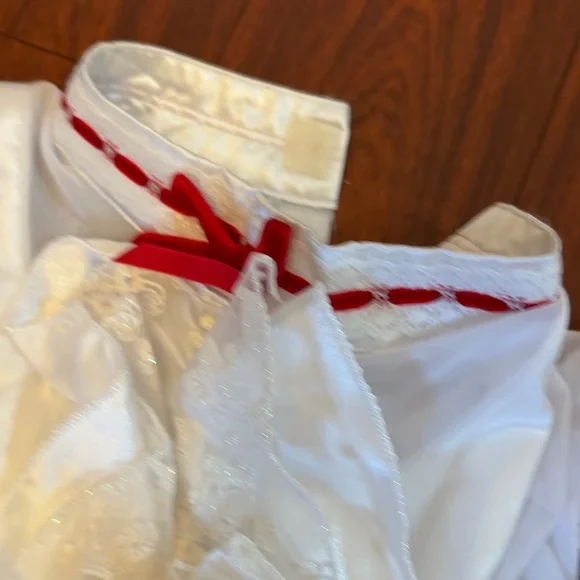 Disney Parks Mary Poppins Elegant Red and White Kids Costume w/matching Hat - Picture 3 of 14